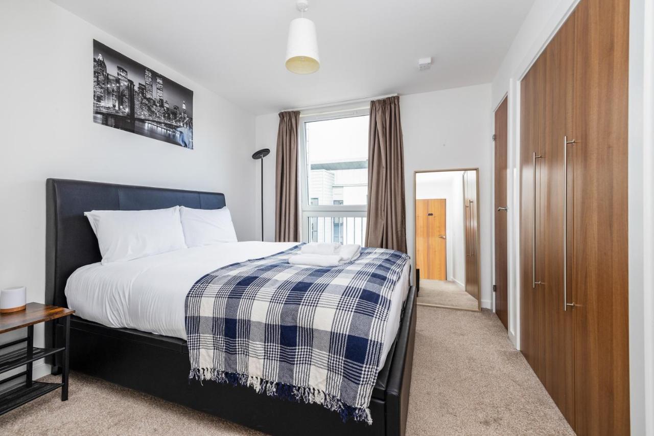 Joivy Modern 2 Bed Flat Near Inverleith Park, With Terrace And Free Parking *