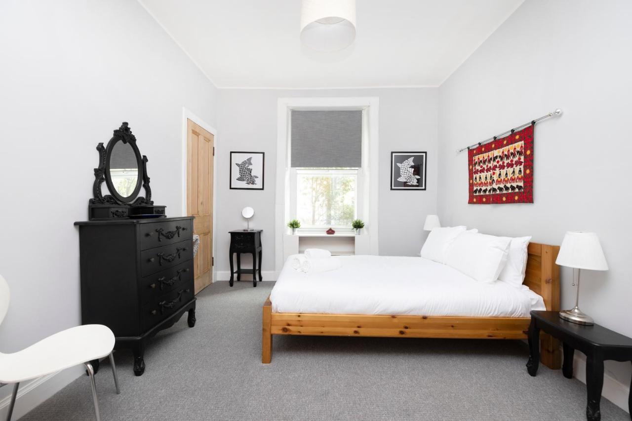 Apartment Joivy Charming Near Leith Links With Patio EDI