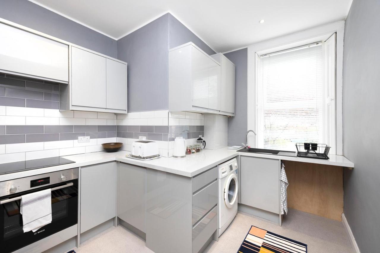 Joivy Charming Near Leith Links With Patio *