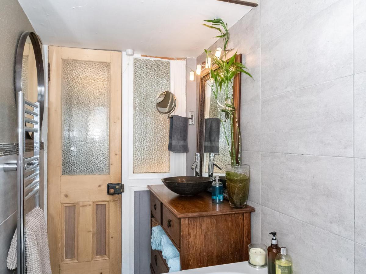 Pass The Keys Quiet 2beds Flat With High Ceilings And Great Views * Edinburgh