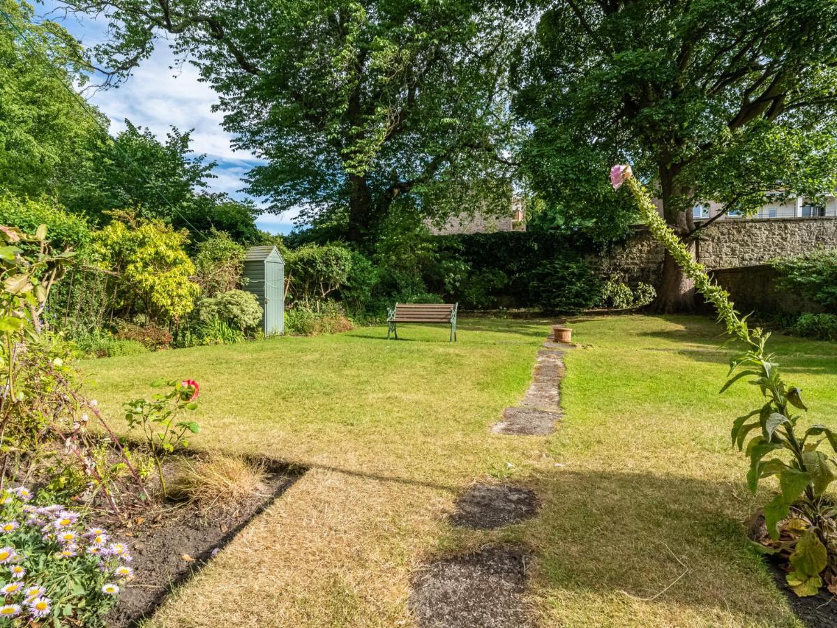 Pass The Keys Quiet 2beds Flat With High Ceilings And Great Views Apartment