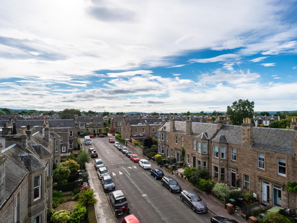 Pass The Keys Quiet 2beds Flat With High Ceilings And Great Views Apartment *