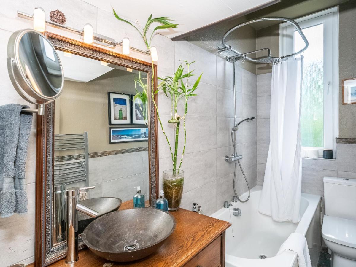 Pass The Keys Quiet 2beds Flat With High Ceilings And Great Views *