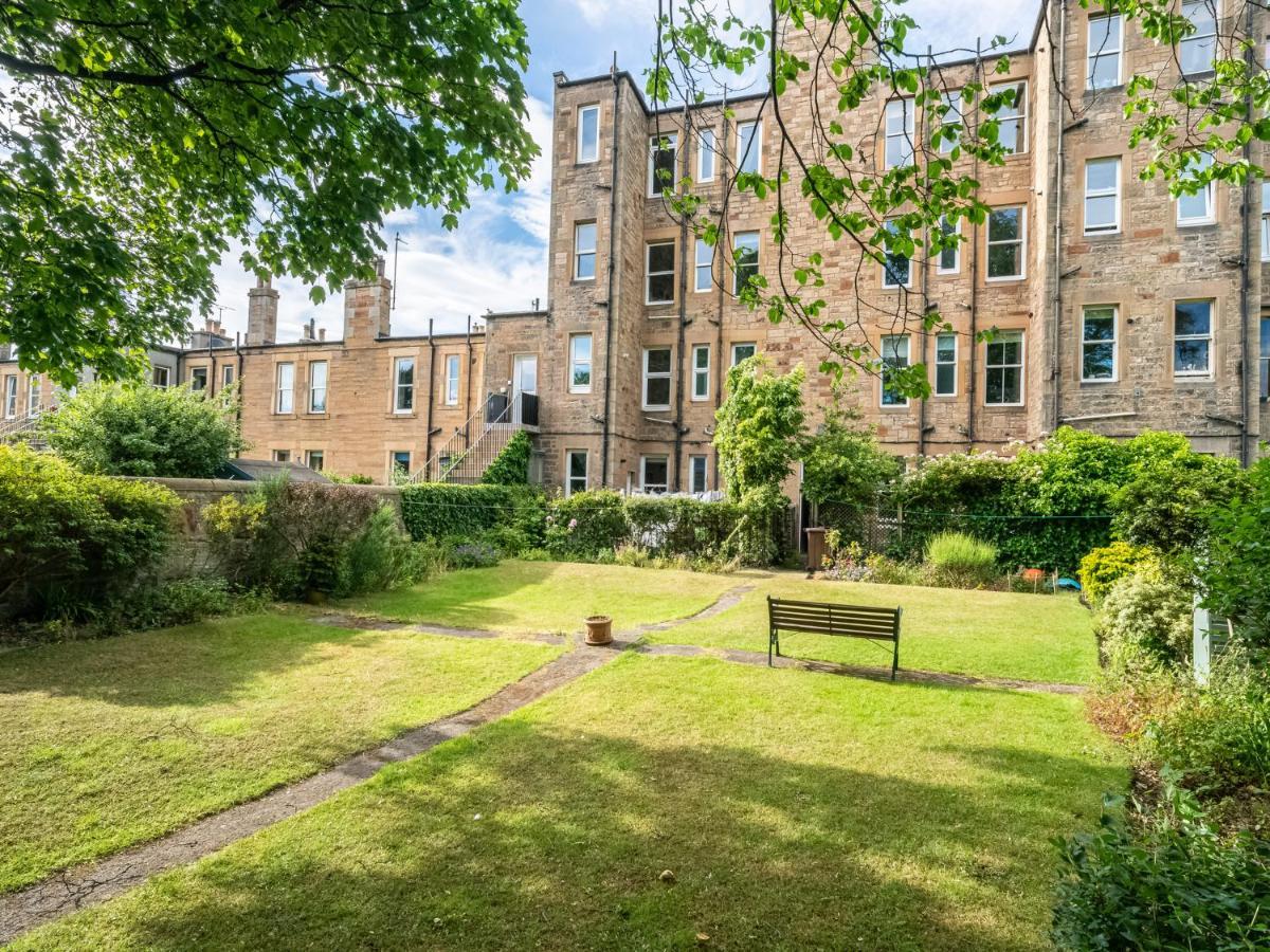 Pass The Keys Quiet 2beds Flat With High Ceilings And Great Views * Edinburgh