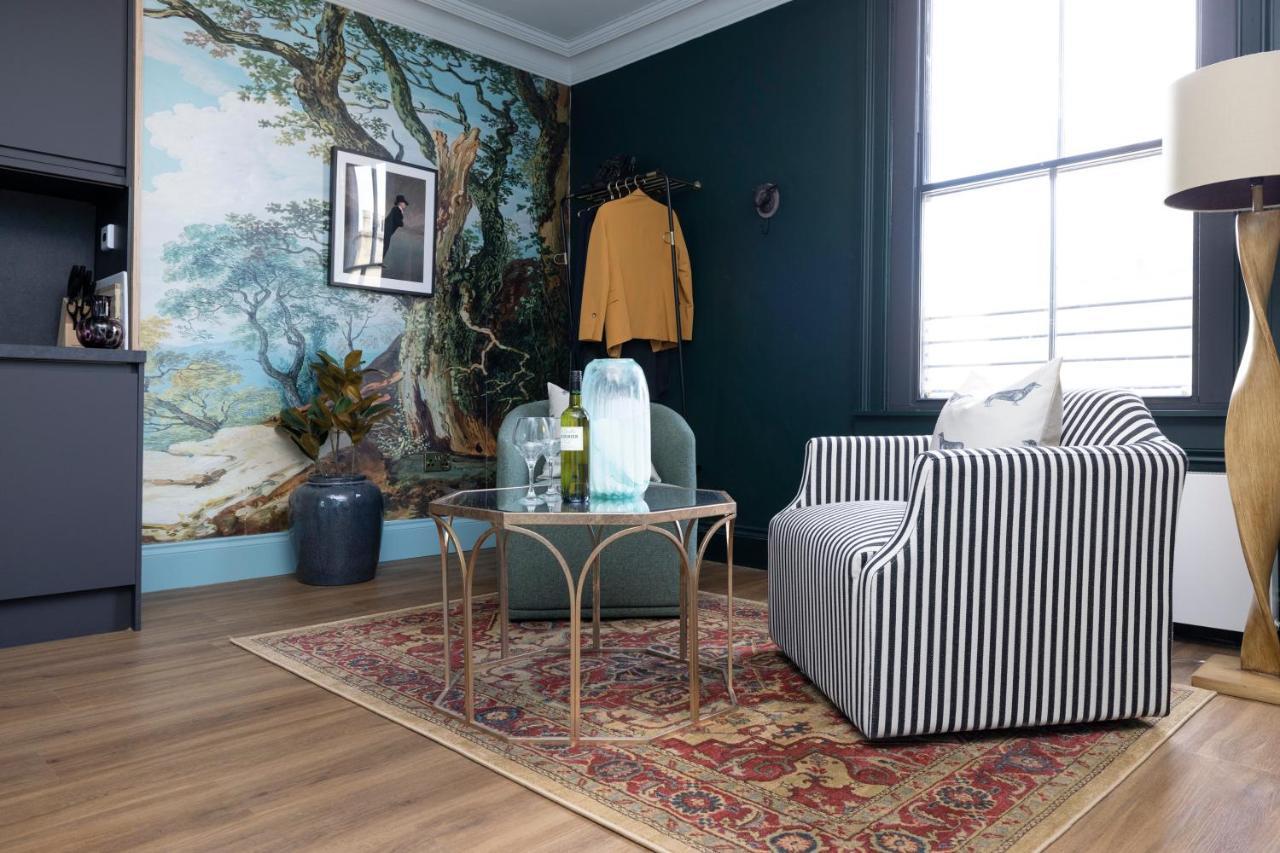 30 Castle Street Deluxe Aparthotel