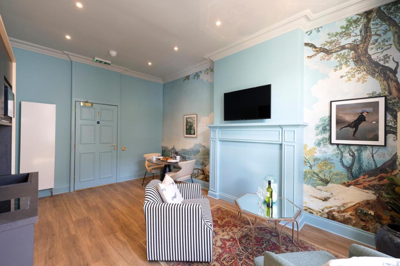 30 Castle Street Deluxe