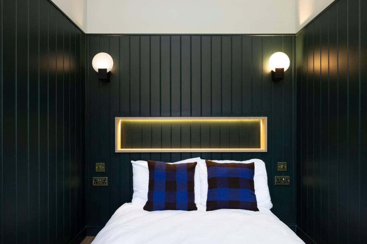 30 Castle Street Deluxe