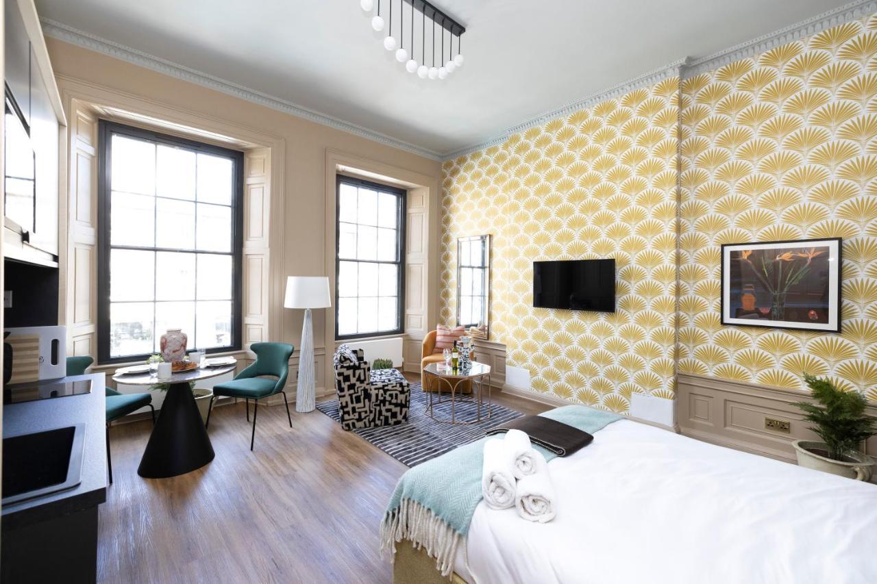 30 Castle Street Deluxe Aparthotel