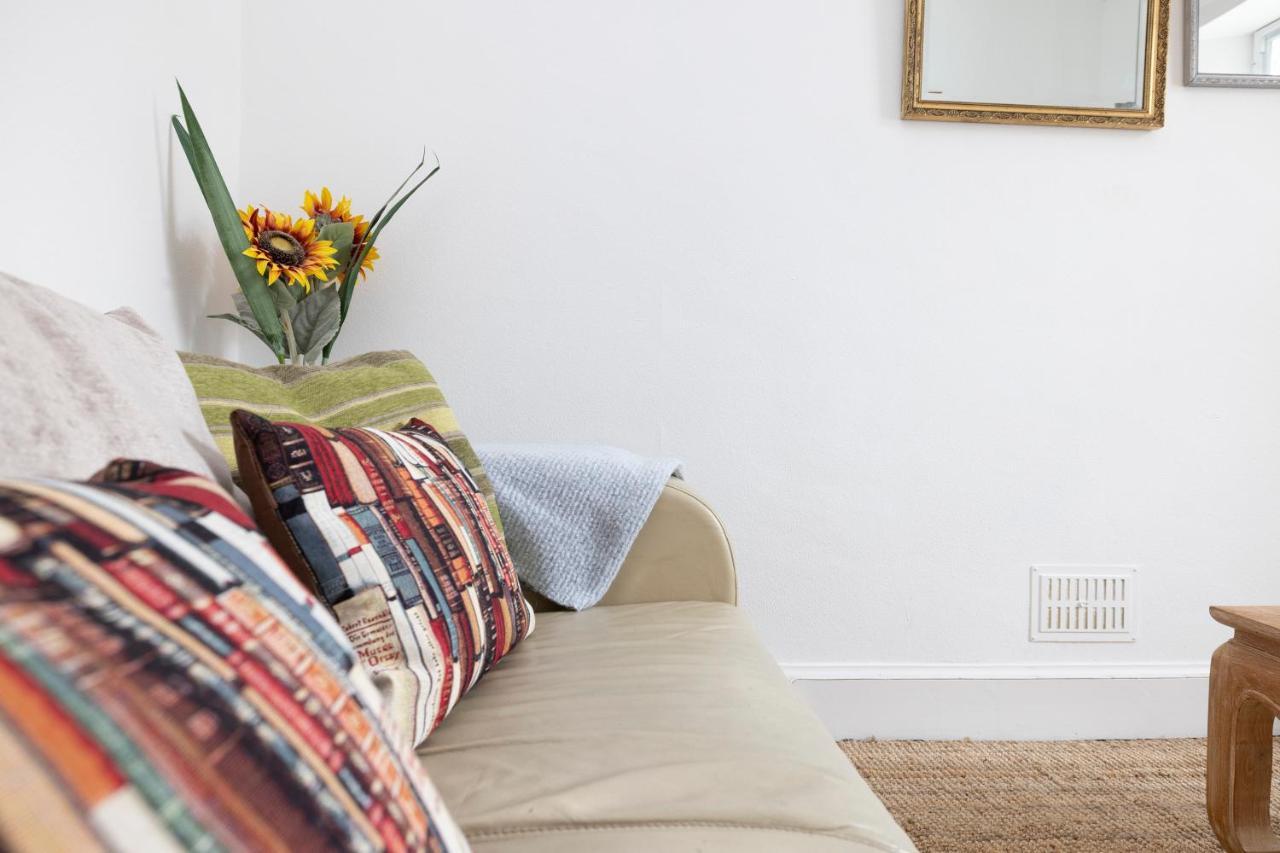 Joivy Cosy Flat In The Heart Of