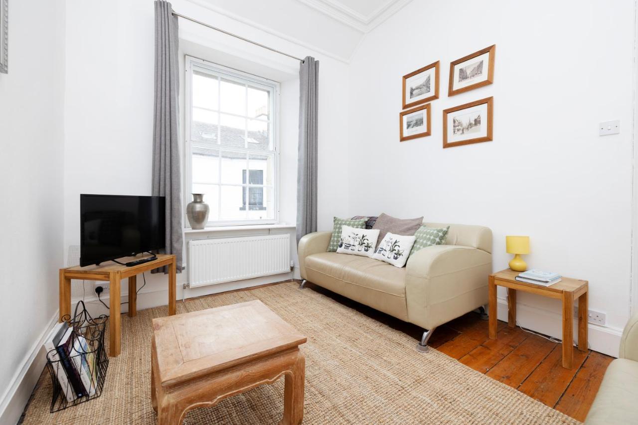 Joivy Cosy Flat In The Heart Of Apartment Edinburgh