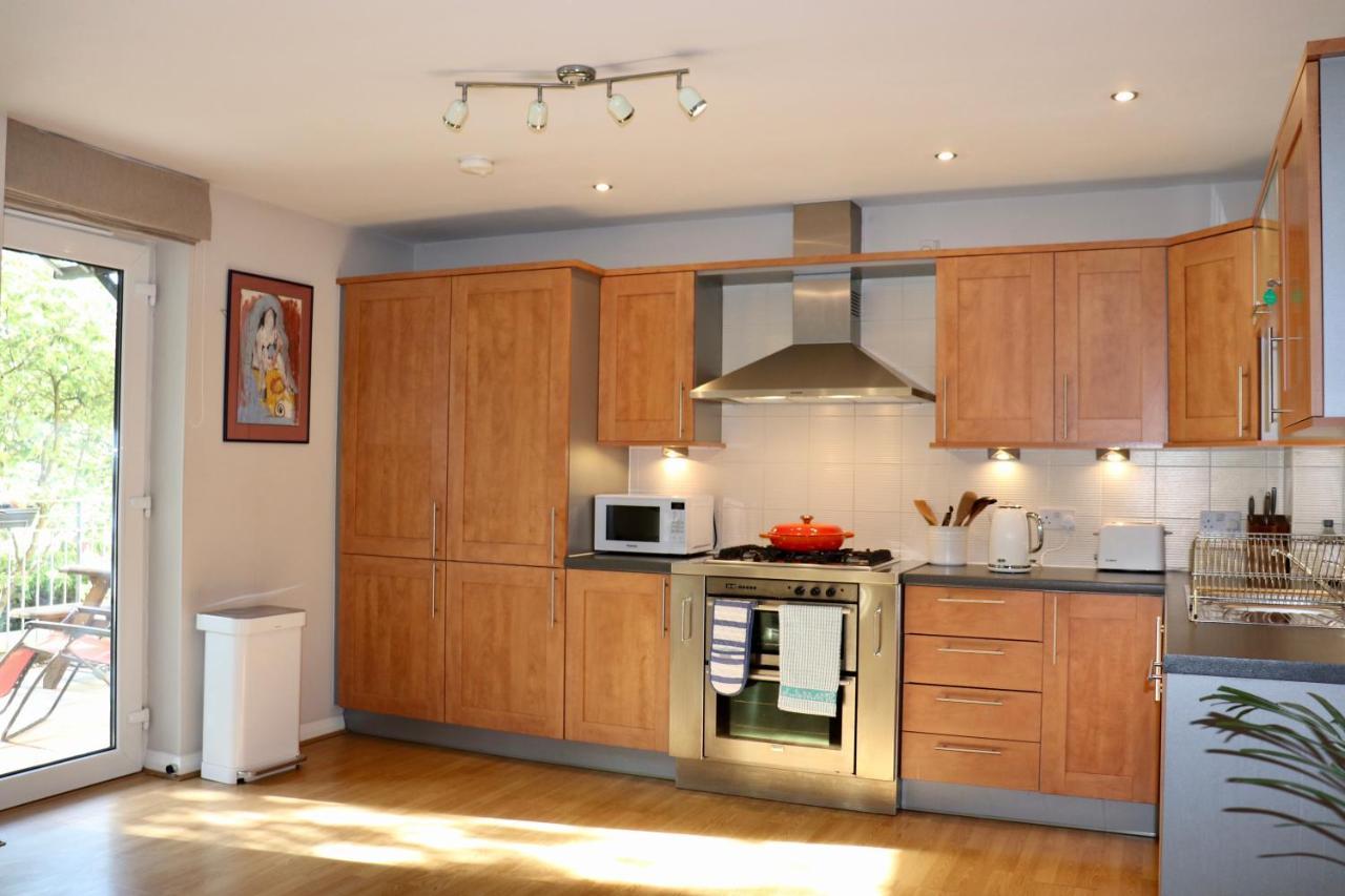 Luxapartment - Port Of Leith - Secure Parking Apartment *