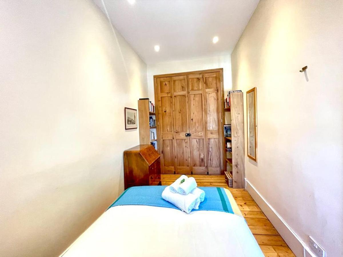 Incredible St Andrew's Sq - 2 Bed In The Sky Apartment *