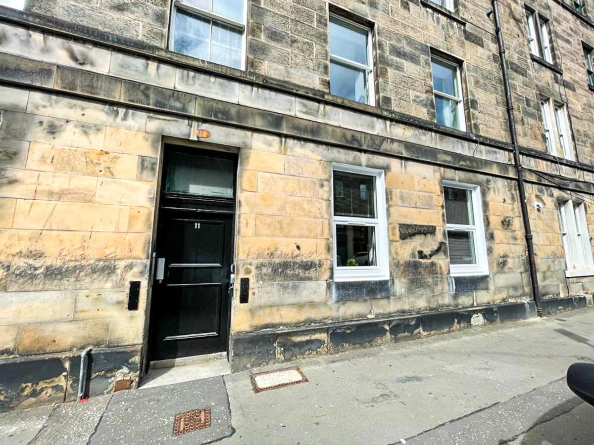 Desirable 2 Bed Near Castle * Edinburgh