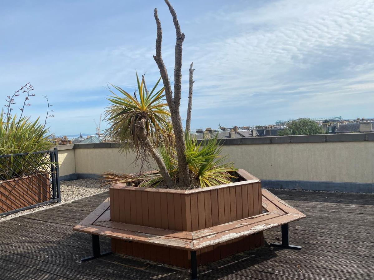 Apartment Brunswick St *