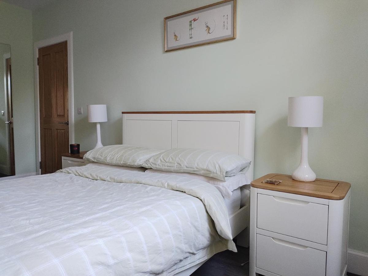 The Amazing Iona Street - 2 Bedroom Free Parking Apartment