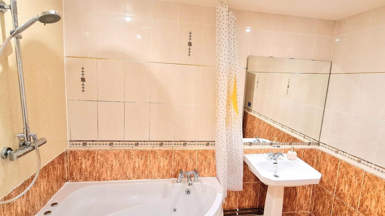 Luxury Five Bedroom Deluxe Duplex I Centre I Fully Equipped I Fountainpark EDI