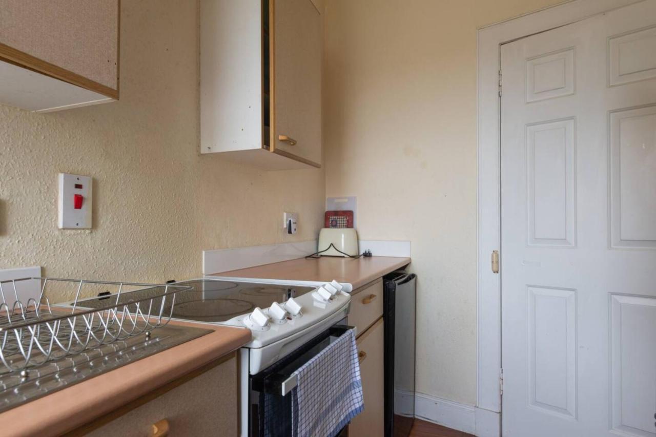 Cosy 2 Bedroom In Old Town Apartment Edinburgh