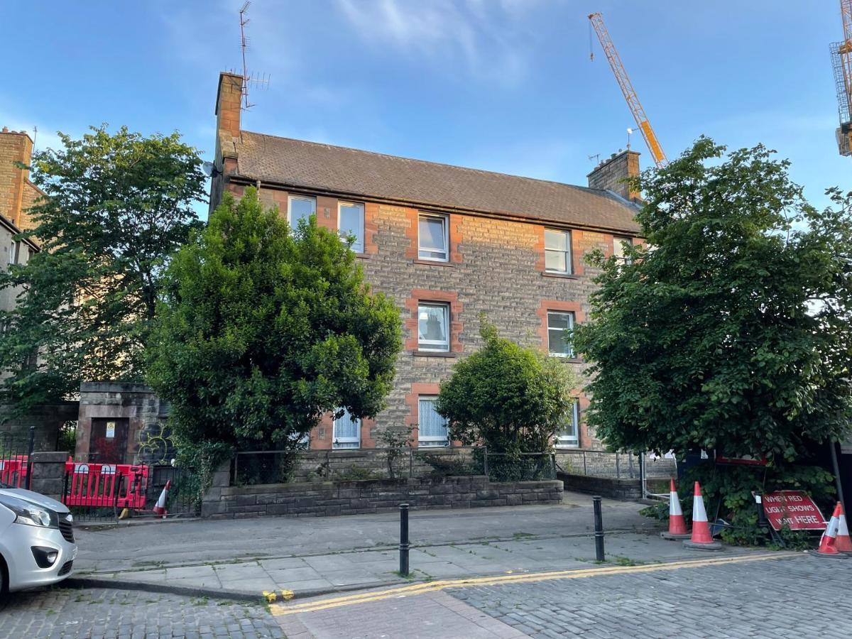 The Amazing Iona Street - 2 Bedroom Free Parking *