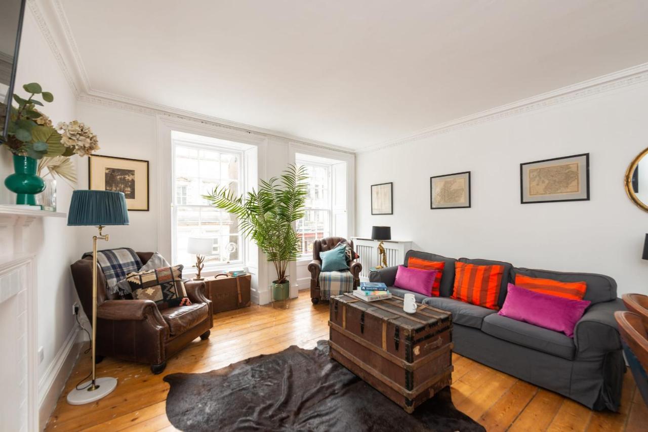 Apartment Luxury 3 Bedroom On Edinburgh's Royal Mile