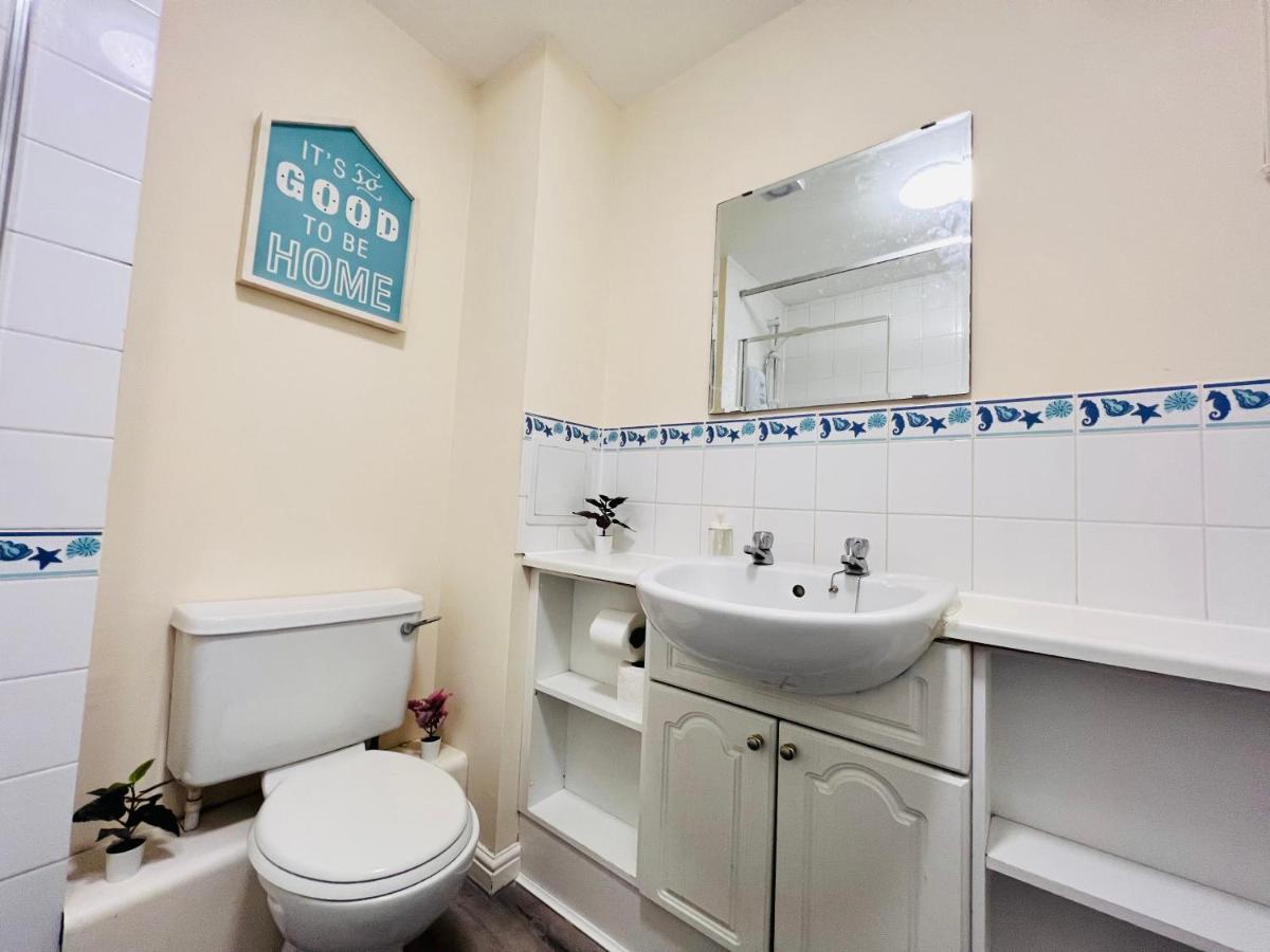 Peaceful 2 Bedroom Flat With Free Parking * Edinburgh