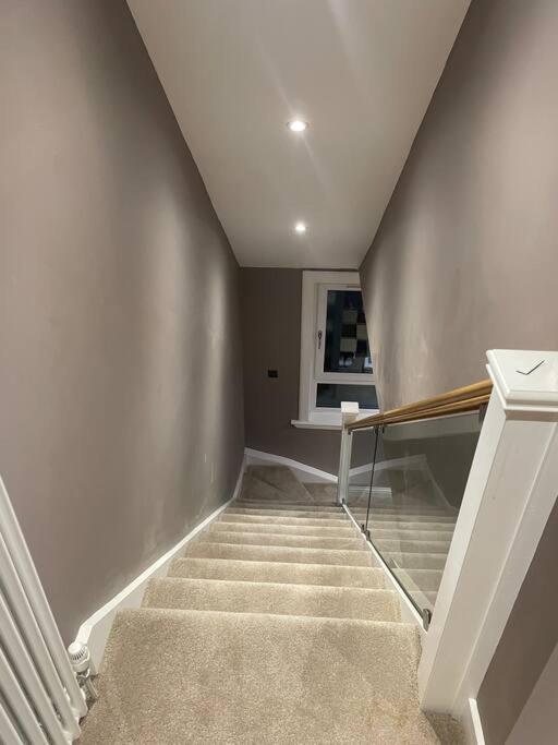 Lovely Three Bedroom Upper