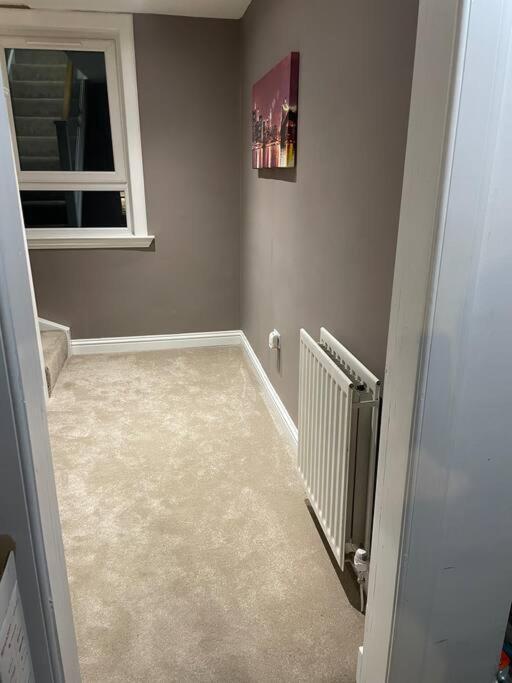 Ferienhaus Lovely Three Bedroom Upper EDI