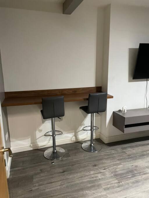 Lovely Three Bedroom Upper EDI