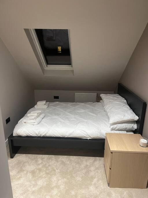 Lovely Three Bedroom Upper Ferienhaus EDI