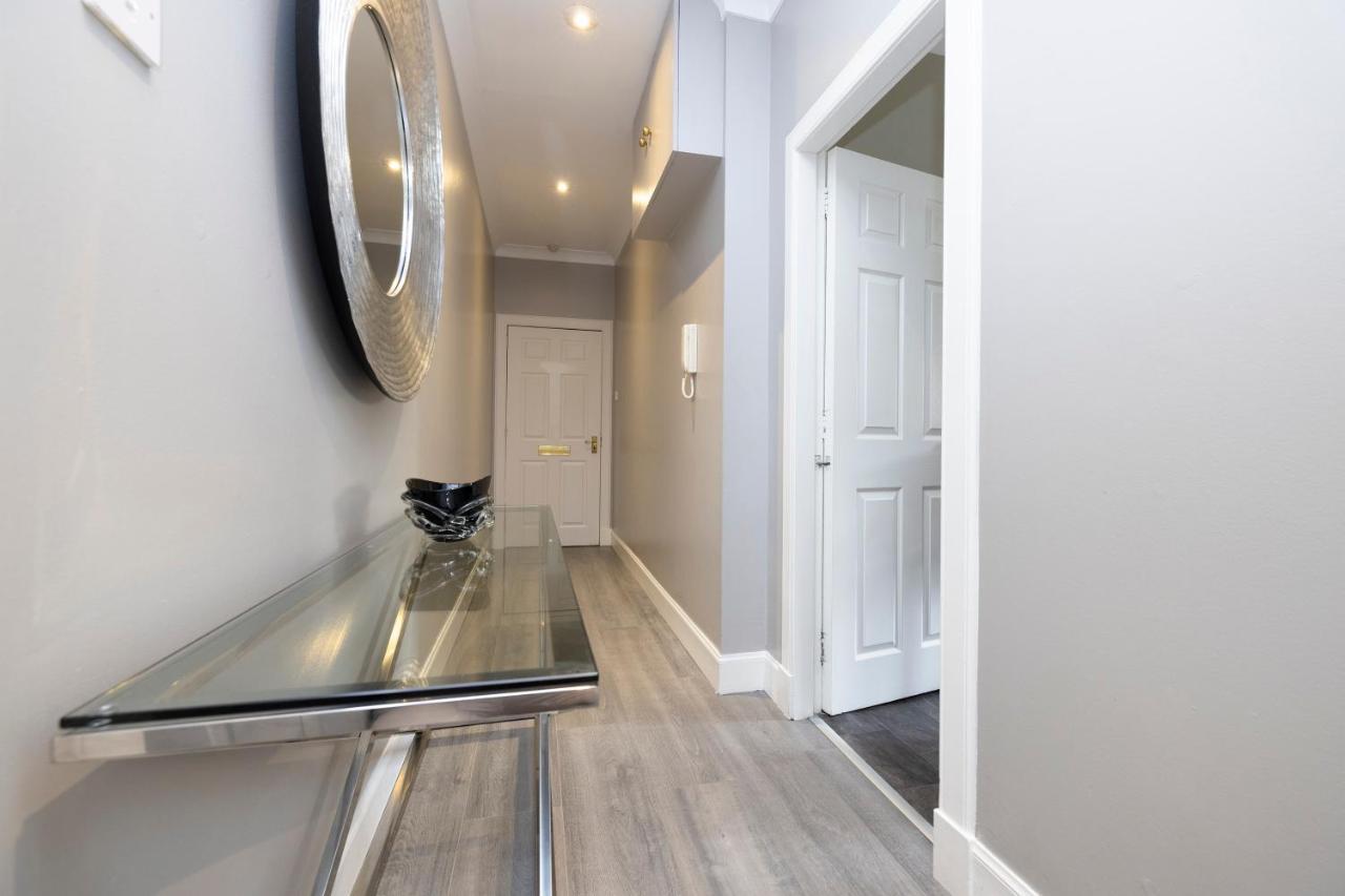 Apartment Altido West Nicolson Street Edinburgh