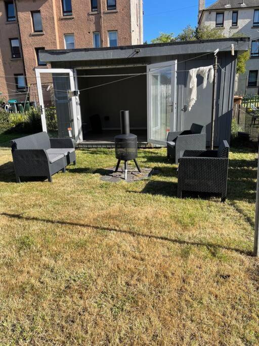 Ferienhaus Lovely Three Bedroom Upper *