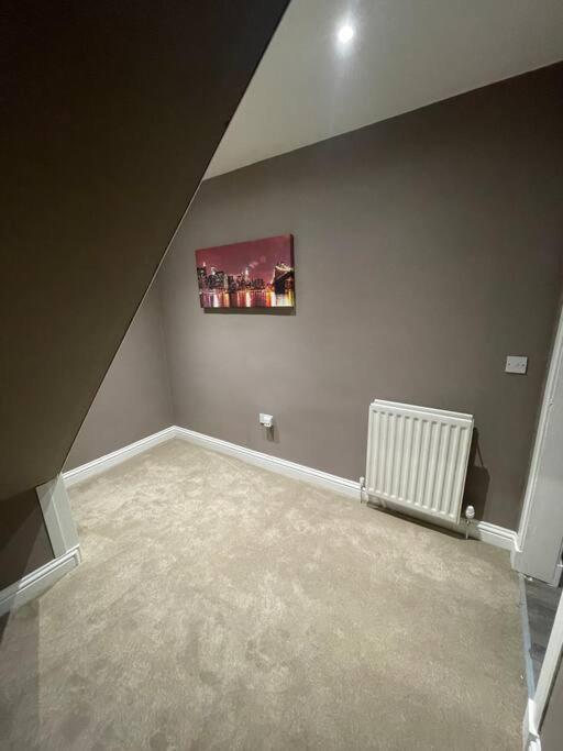 Lovely Three Bedroom Upper Ferienhaus