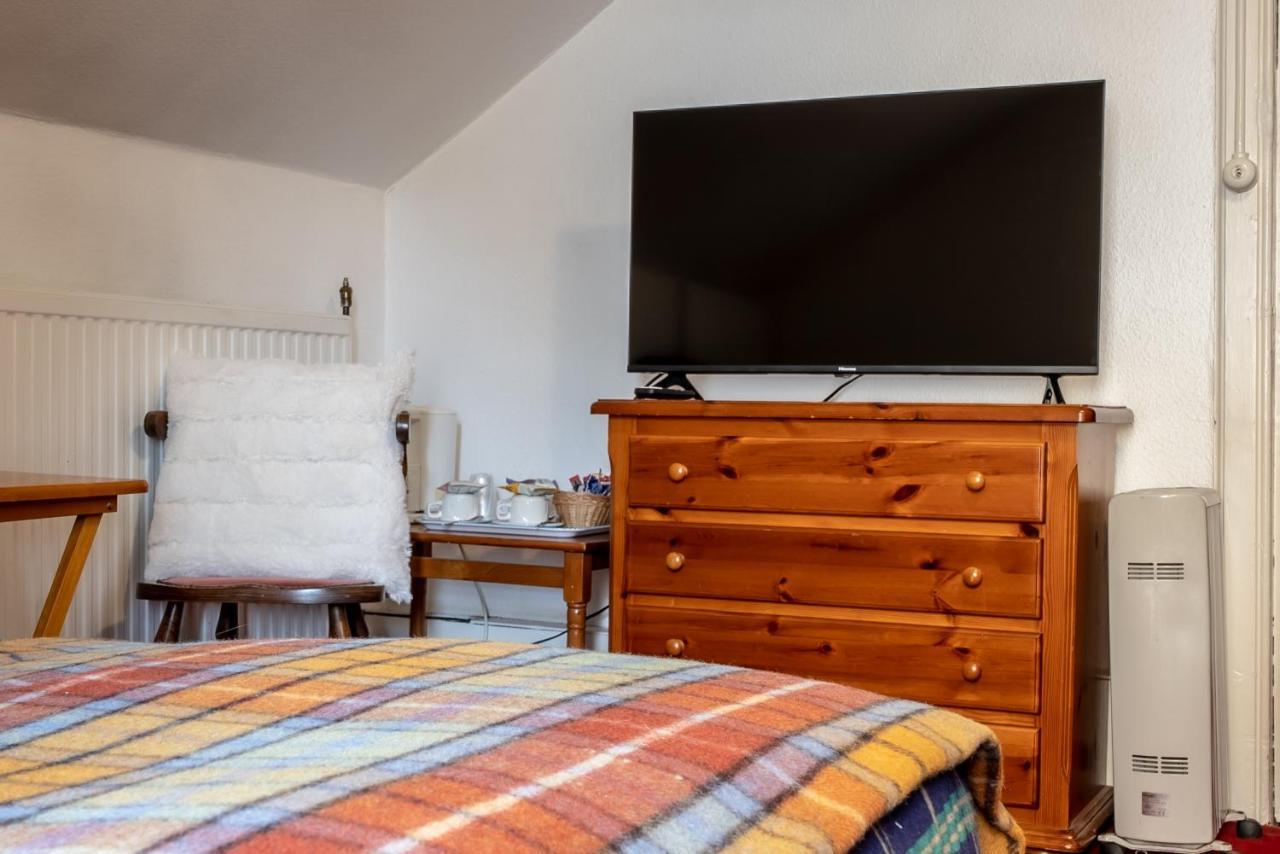 Rosehall Guest house