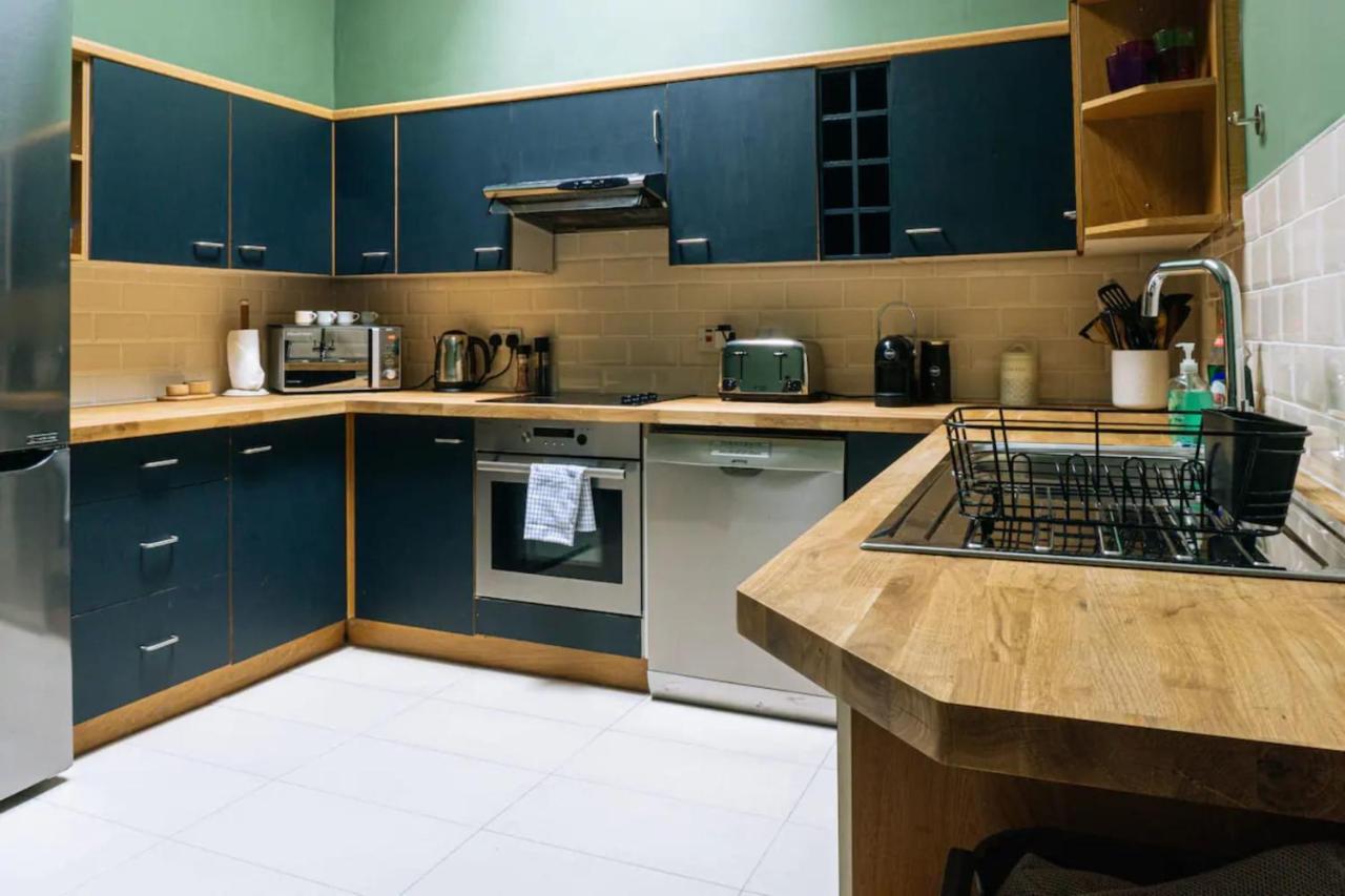 Grade A Listed 2 Bedroom In Apartment EDI