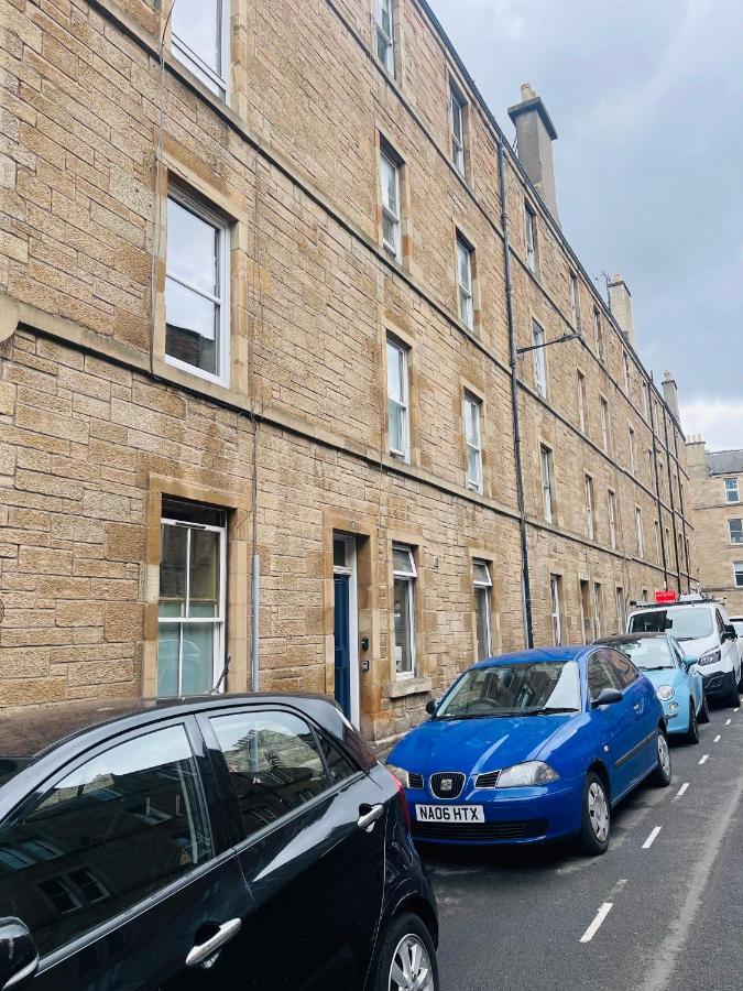 Ground Floor 1 Bedroom Flat In The Centre *