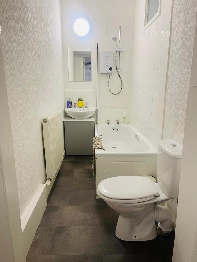 Ground Floor 1 Bedroom Flat In The Centre * EDI