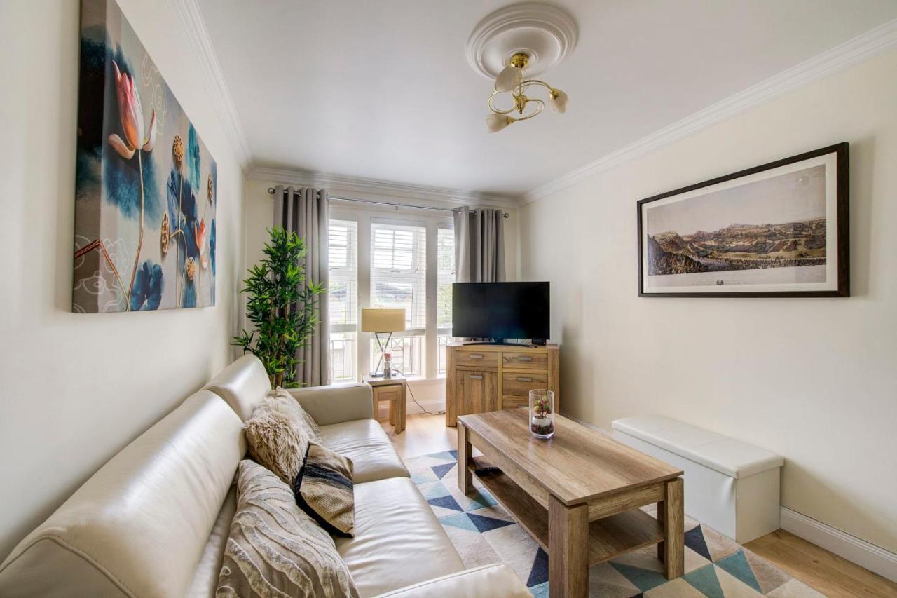 Guestready - Charming Flat With Free Parking *