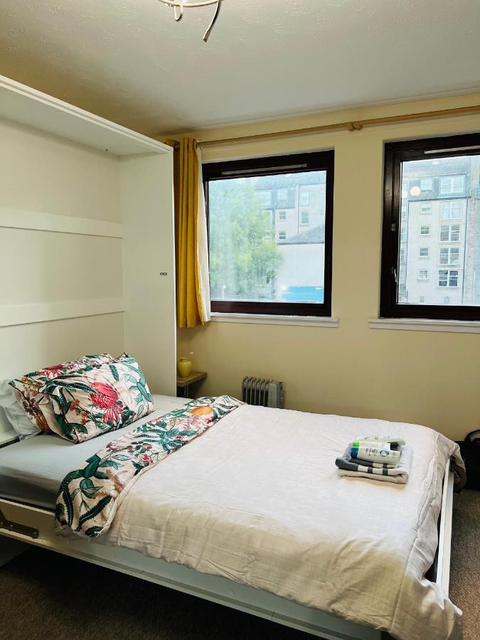 Lovely 1bed Serviced In Heart Of *