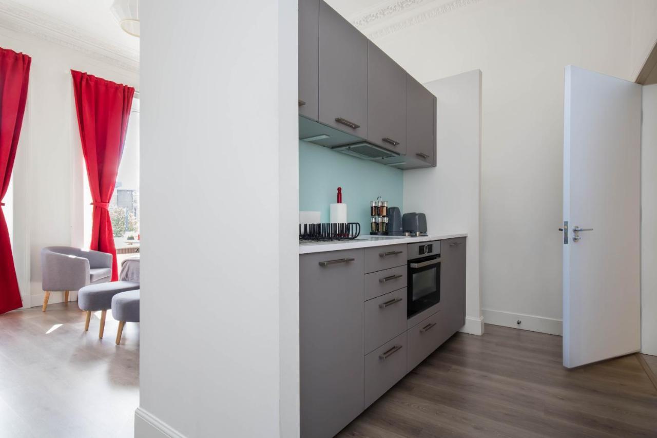 Modern In Prime Location Apartment Edinburgh