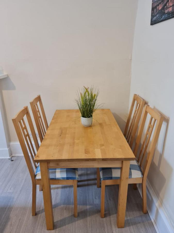Apex Cathcart Place * Edinburgh