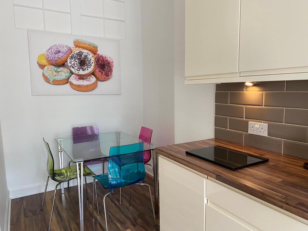 Lovely Main Door 2 Bed * Edinburgh