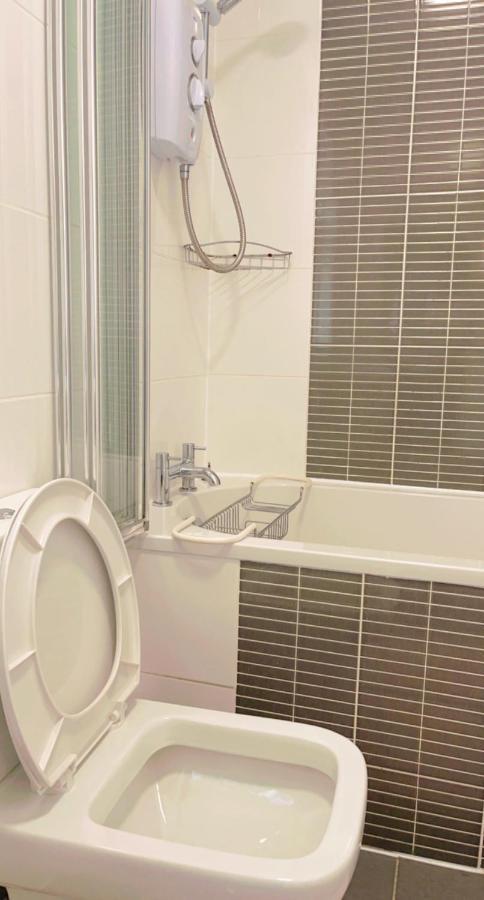 Leven Apartment *