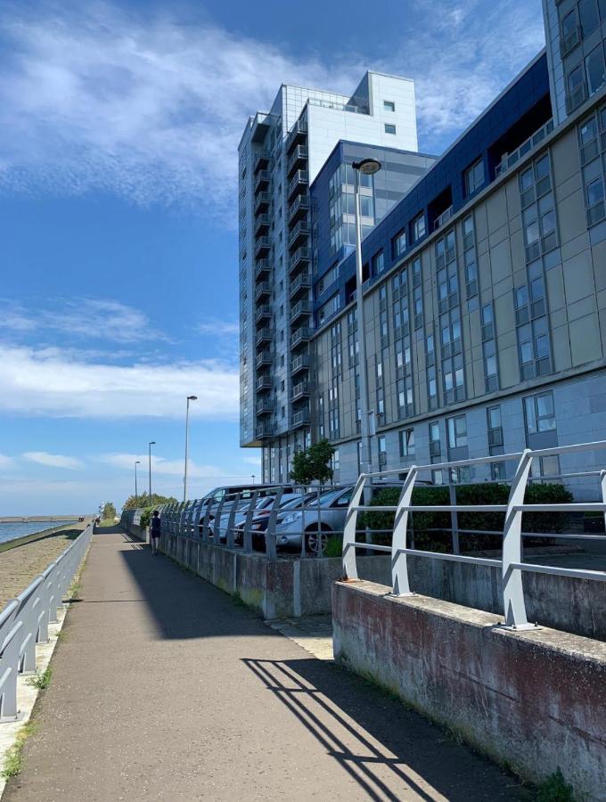 Apartment Beautiful Modern Sea-side In The Edinburgh