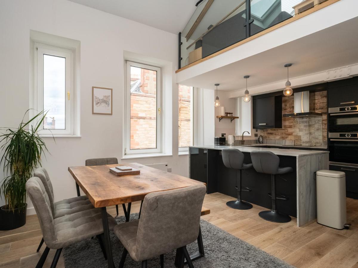 Apartment Pass The Keys Stunning 3 Bed Loft Style With Free Parking