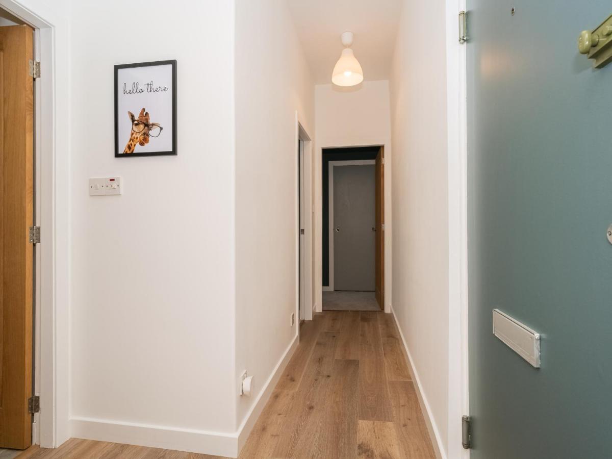 Pass The Keys Stunning 3 Bed Loft Style With Free Parking