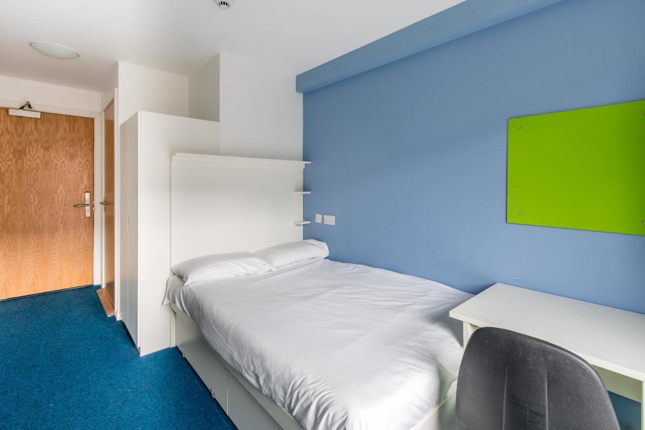 Destiny Student - Shrubhill Apartment Edinburgh