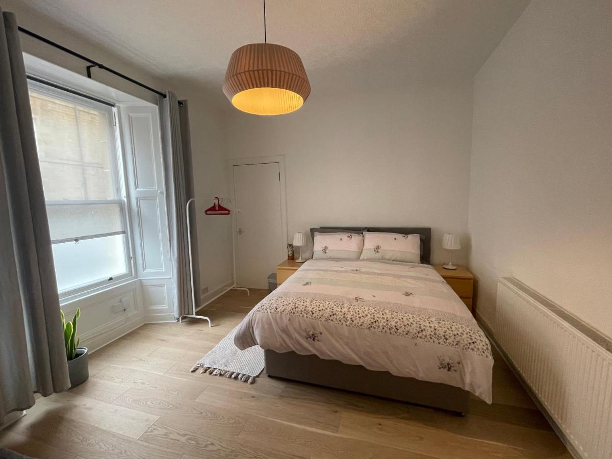 Ground Floor 1 Bedroom Flat In The Centre * EDI