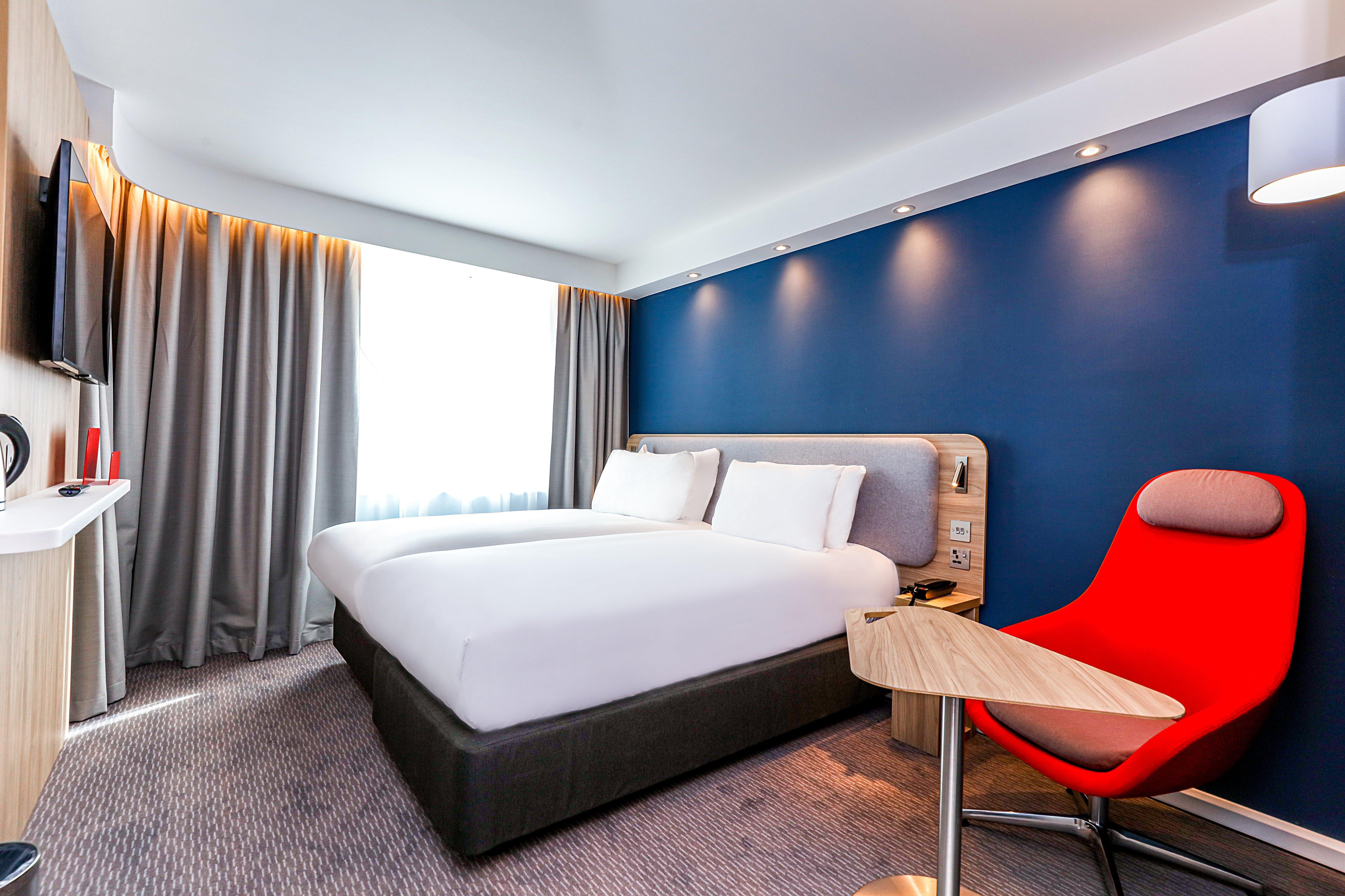 Holiday Express City West By Ihg Edinburgh