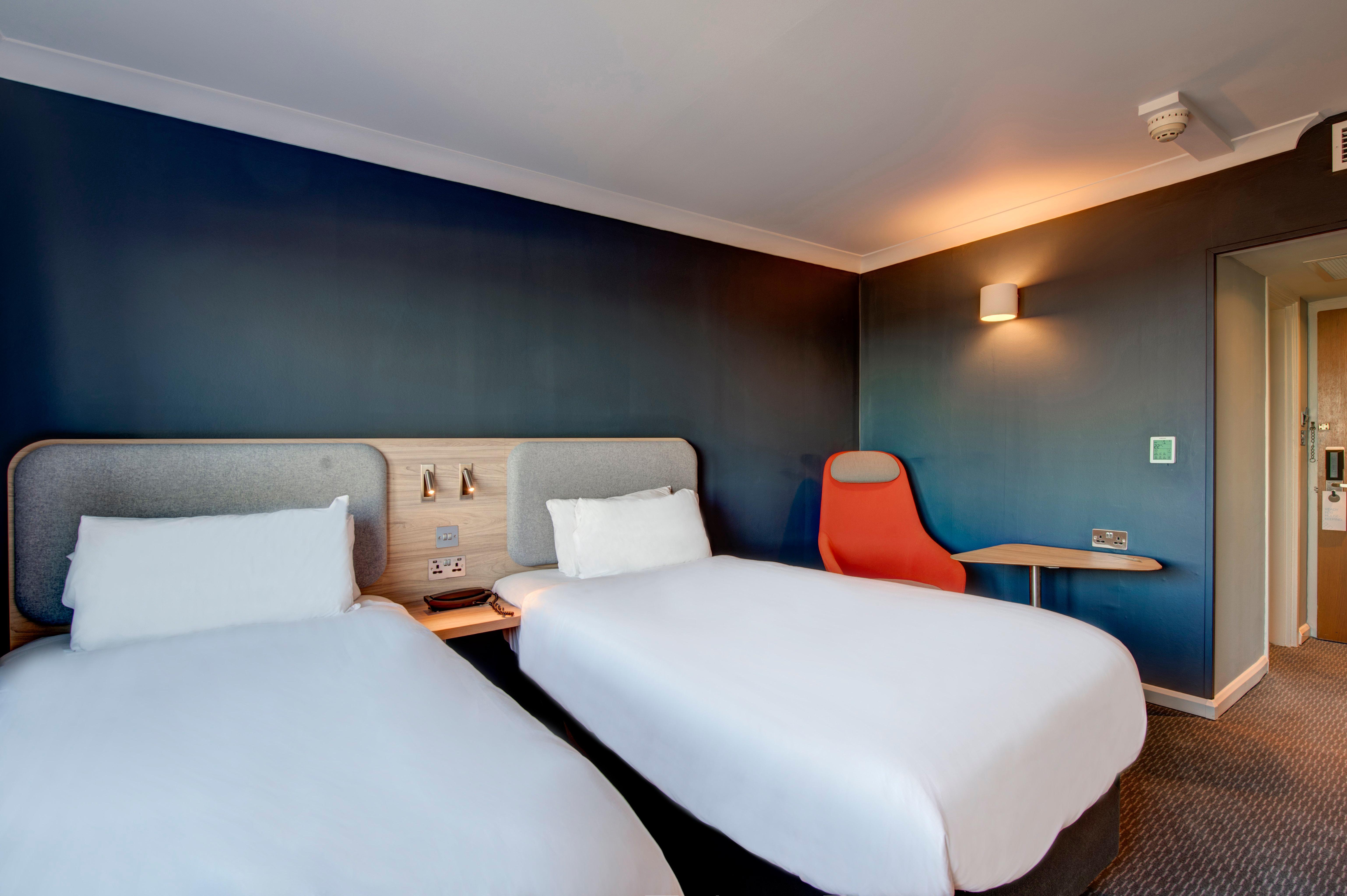 Holiday Express City West By Ihg 3* Edinburgh
