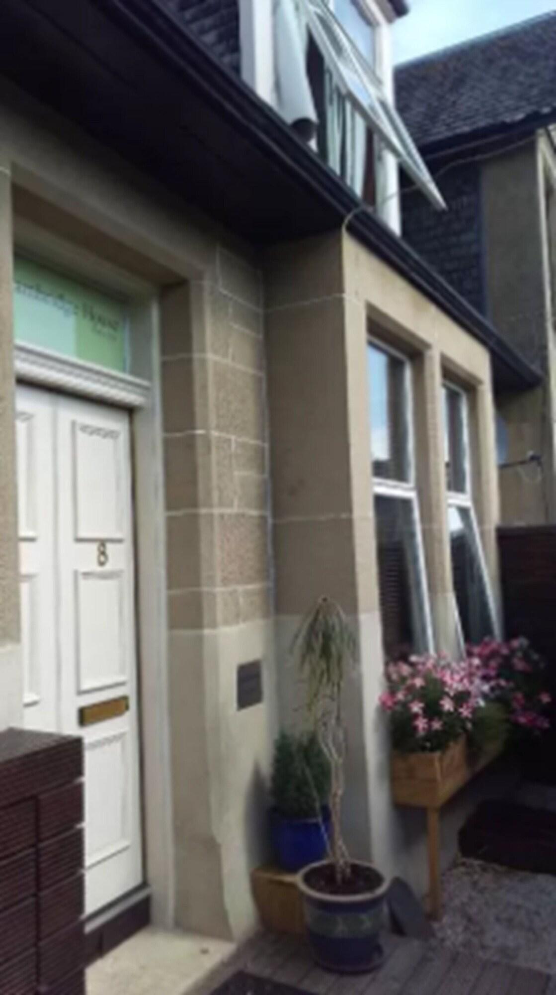 Cambridge House Guest house Edinburgh