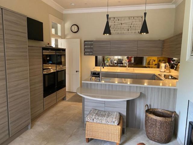 Braid Rd Stunning Apartment *